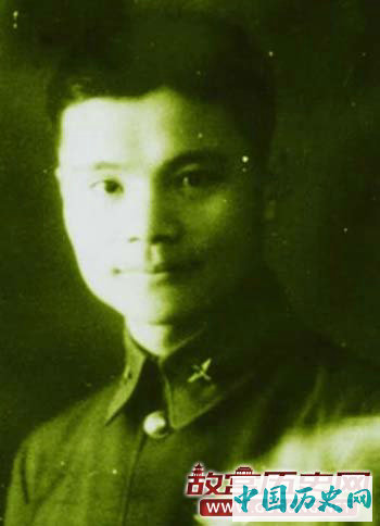 汤卜生，湖北黄梅人