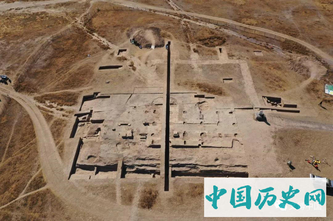 辽上京遗址宫城内发现大型宫殿基址