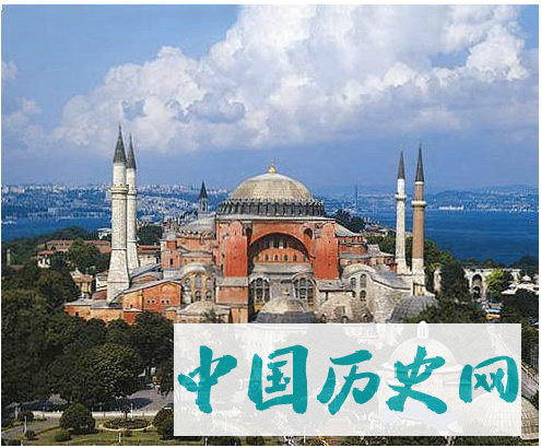 俄罗斯的教堂为何是「洋葱头」？