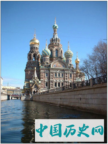 俄罗斯的教堂为何是「洋葱头」？