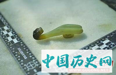 山东黄岛土山屯汉墓发掘出土千件文物