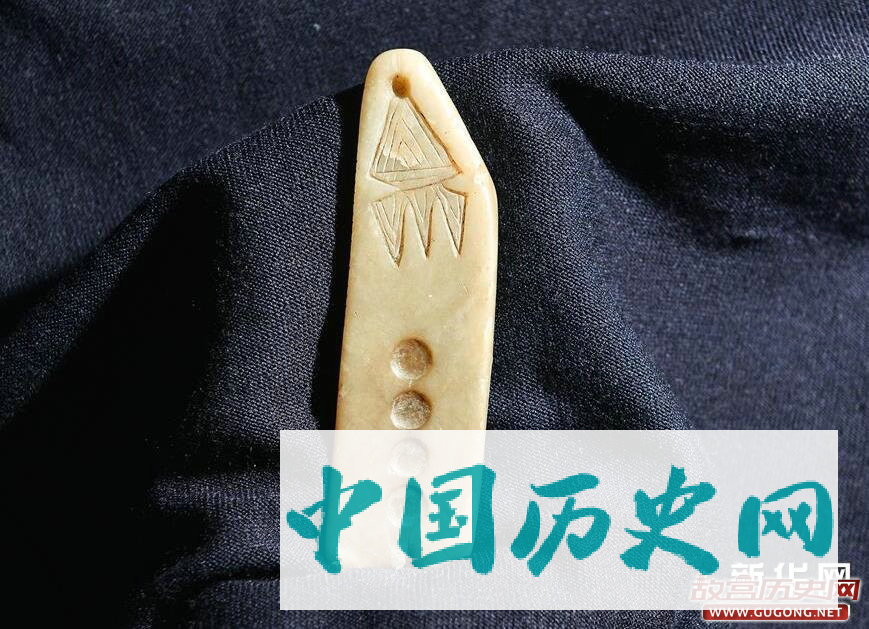 新疆温泉县发现青铜时代大型聚落遗址